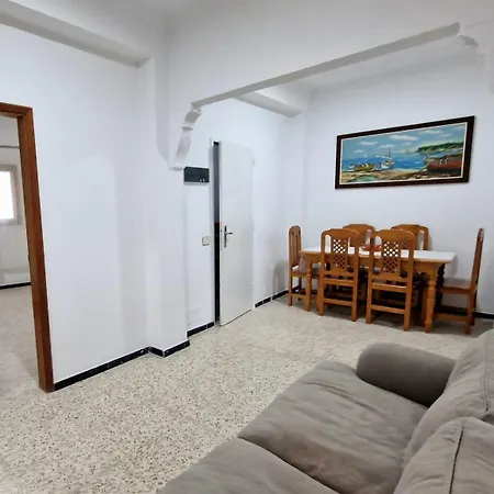 Con Bano. Apartment *